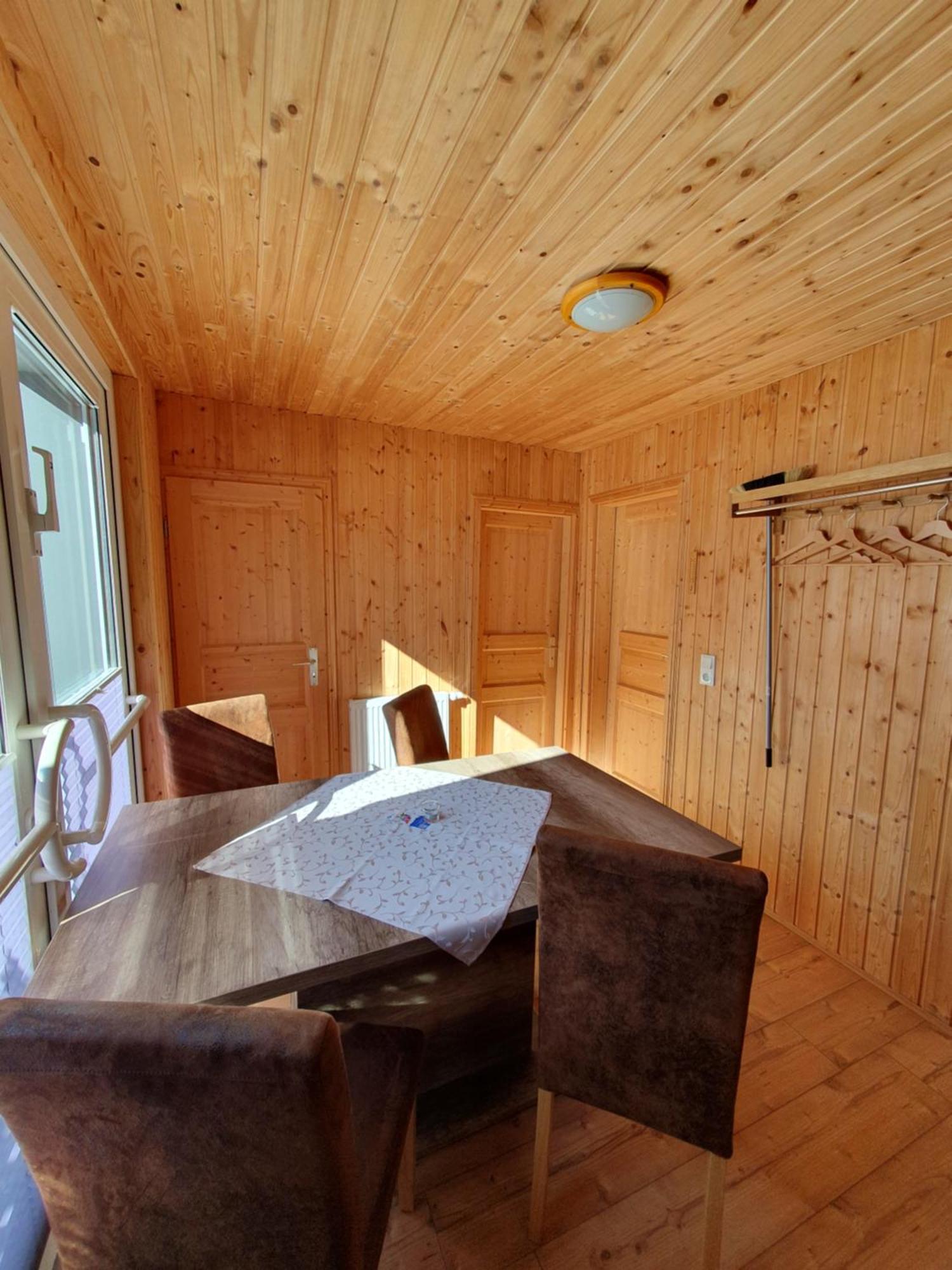 Ferienhaeuser & Bungalows - Naturcamp Meyersgrund Im Thueringer Wald Ilmenau Room photo